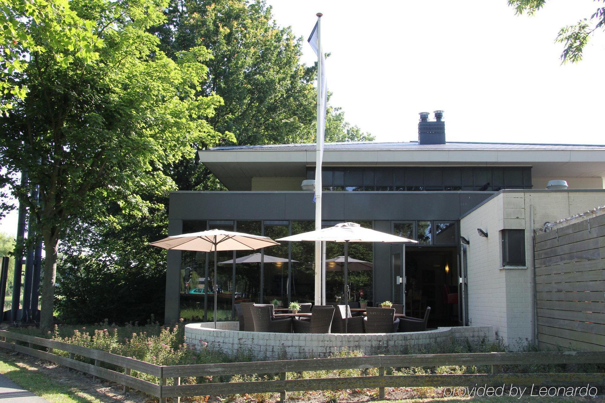 Bastion Hotel Leiden Voorschoten Экстерьер фото