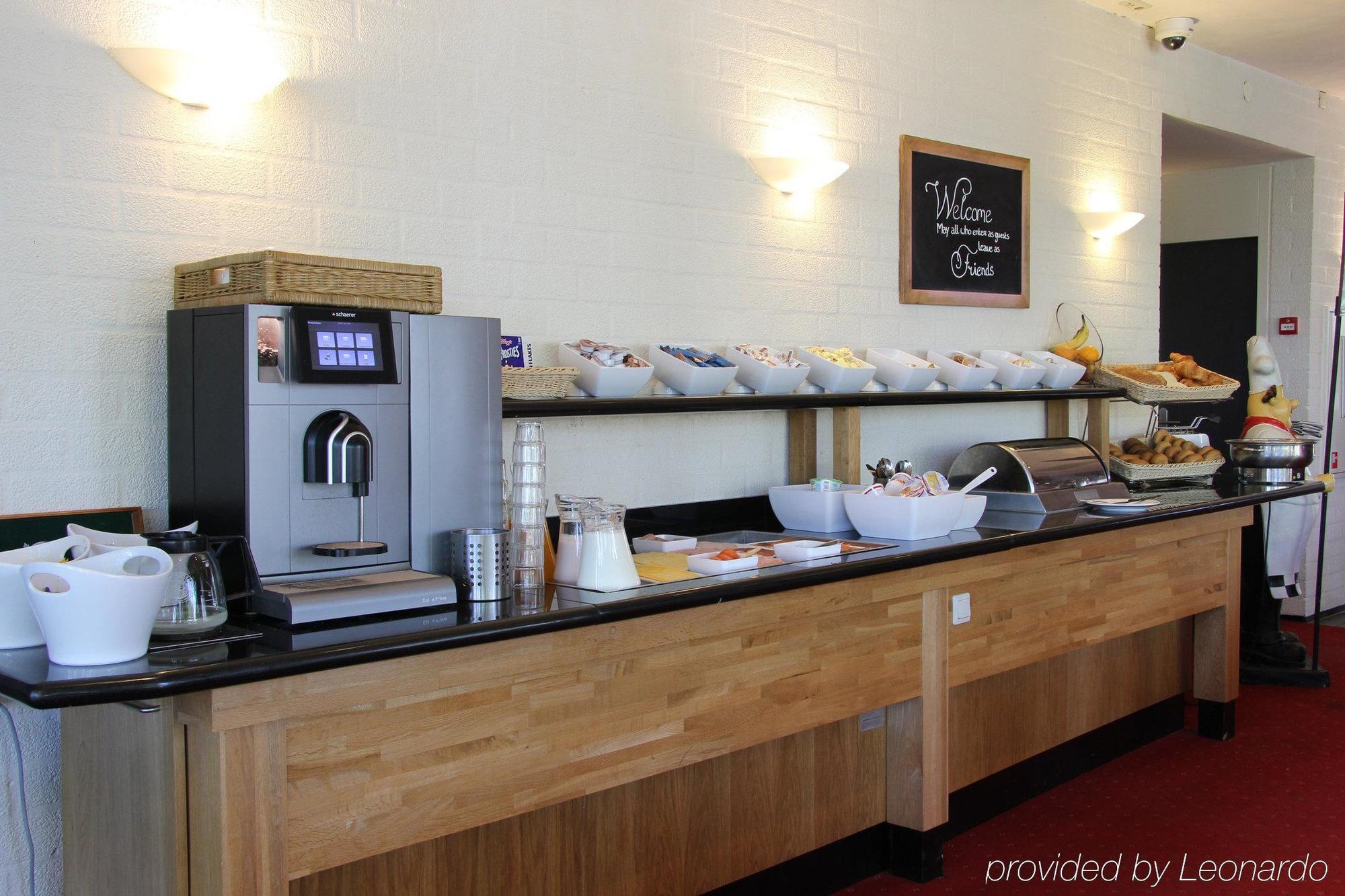 Bastion Hotel Leiden Voorschoten Экстерьер фото